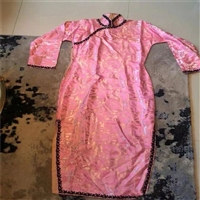 闵行老式旗袍回收 老长衫收购 真丝被面收购 免费估价