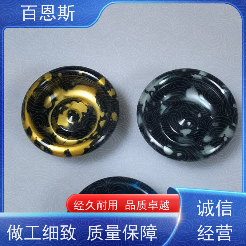 上海铝电染采用6063铝红色外壳锯切加工