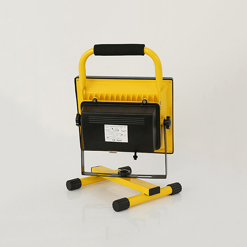 ZL8017便携式充电工作灯20W手提充电泛光灯白光黄光30W鼎轩照明