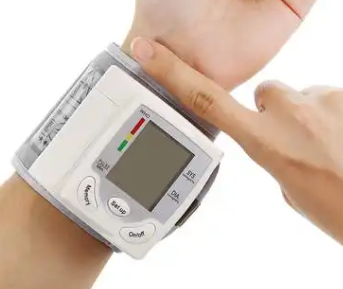 腕式电子血压计WG-HBP-6200T