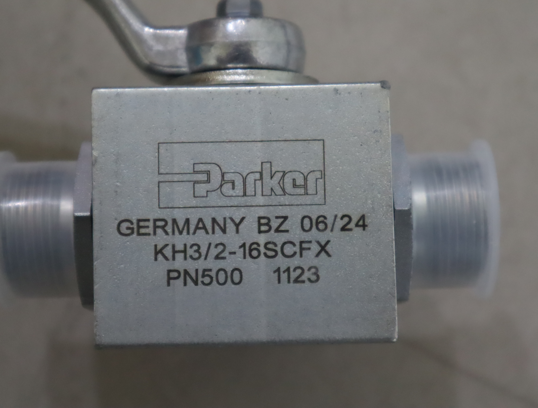 KH3/2-16SCFX PN500 1123 GERMANY BZ 06/24 美国派克PARKER球阀