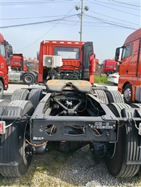 矮顶 国六 22年8月解放悍V 460马力，手动挡带液缓 潍柴发动机