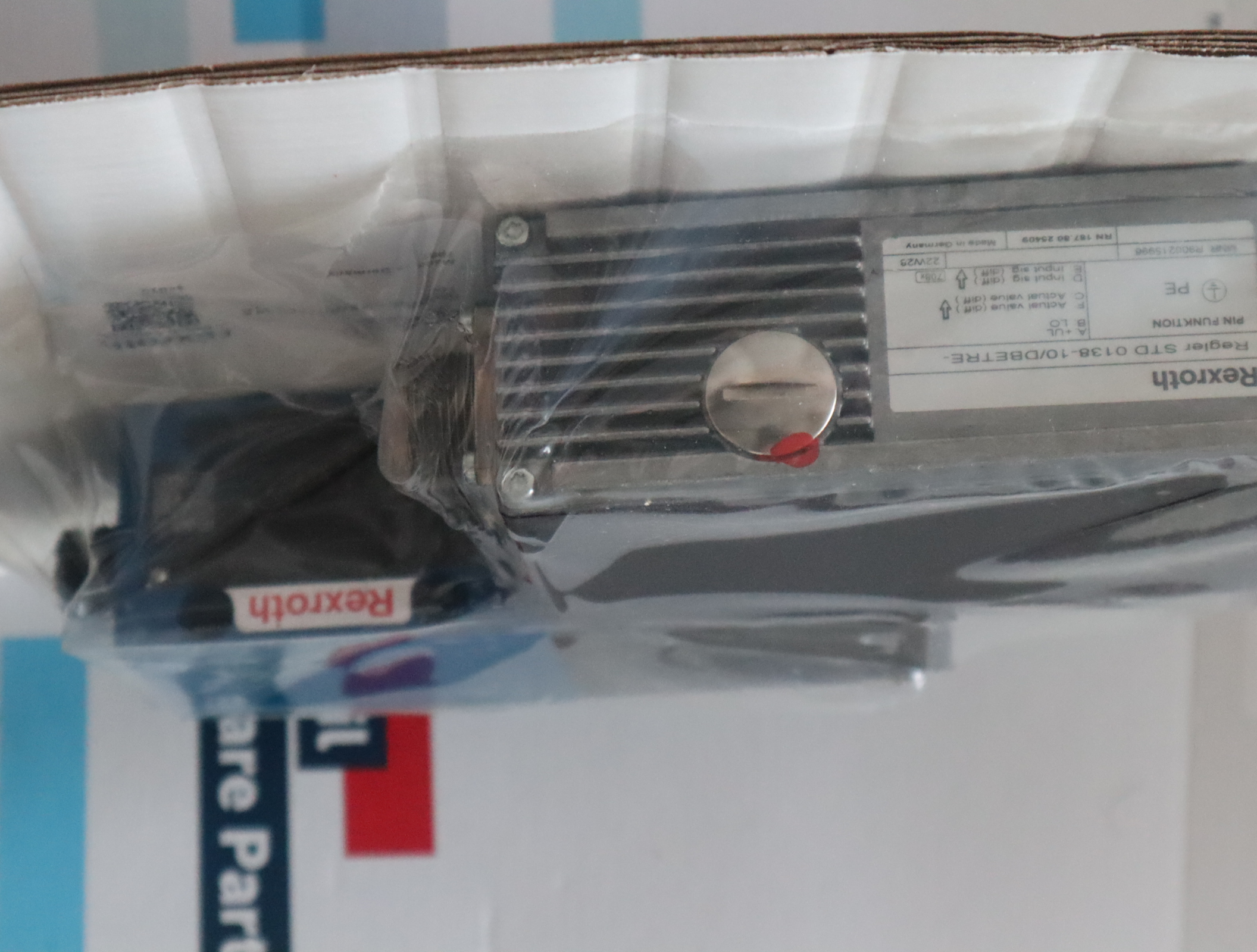 R900966782 DBETRE-20/80G24K31A1M 德国力士乐REXROTH比例阀