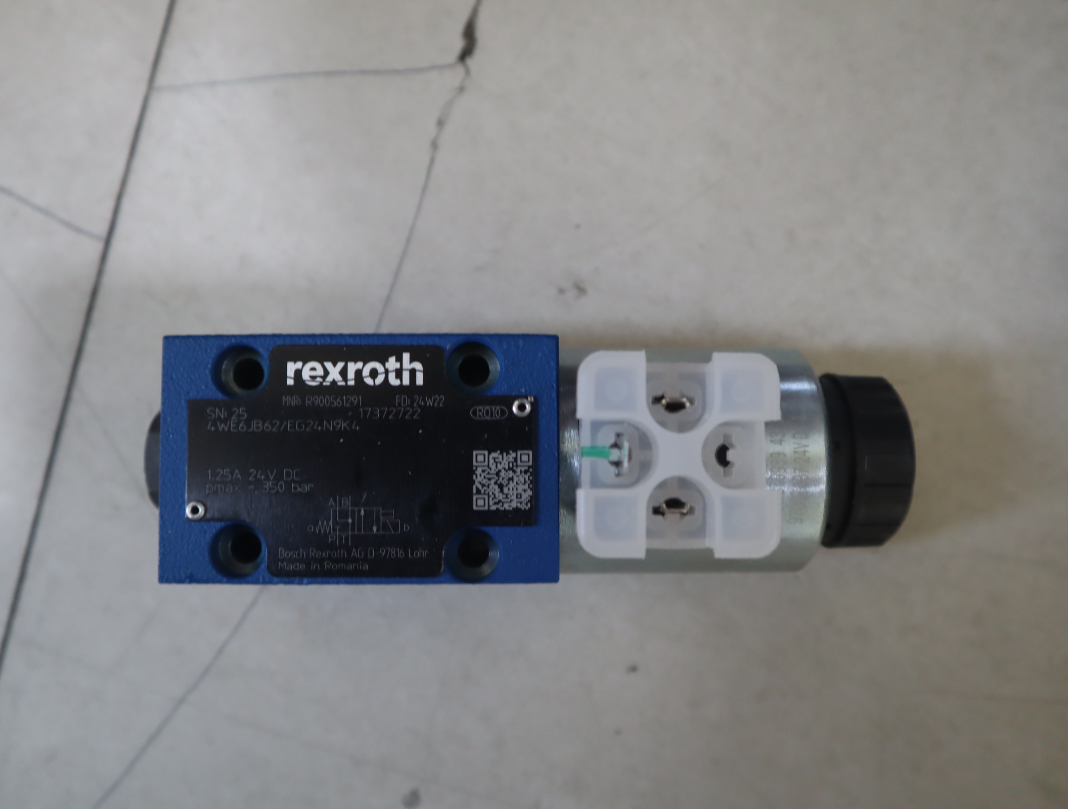 R900561291 4WE6JB6X/EG24N9K4 德国力士乐REXROTH电磁阀