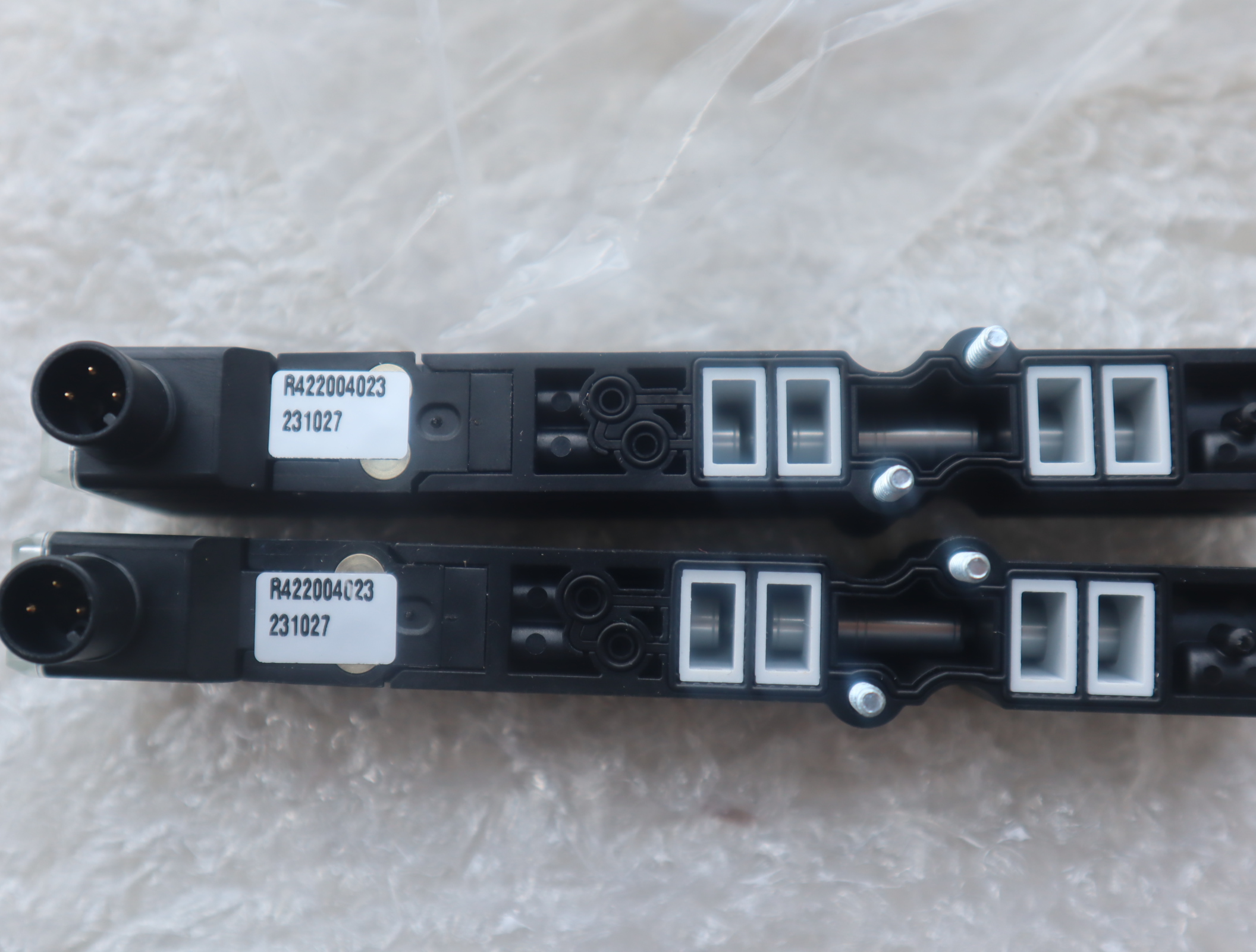 0820055501 R422003967 R422004023 德国安沃驰AVENTICS 气动阀