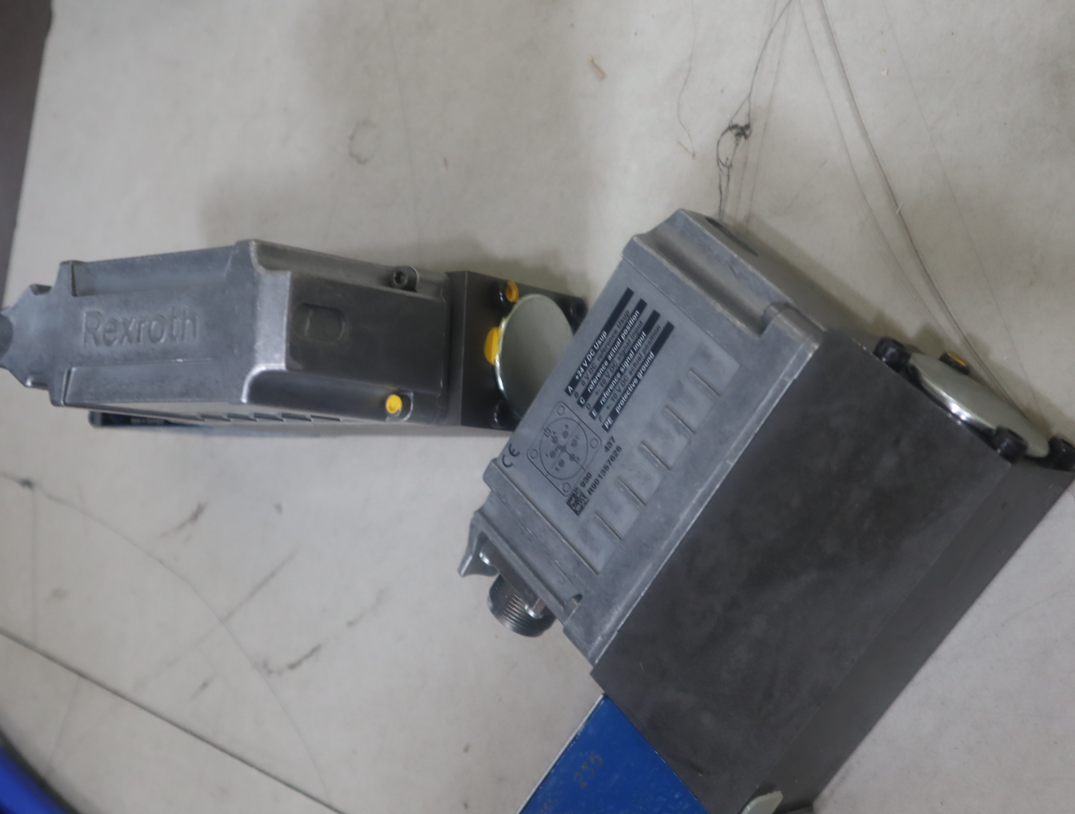 R901382356 4WRPEH6C4B02L-31/M/24A1 德国力士乐REXROTH比例阀