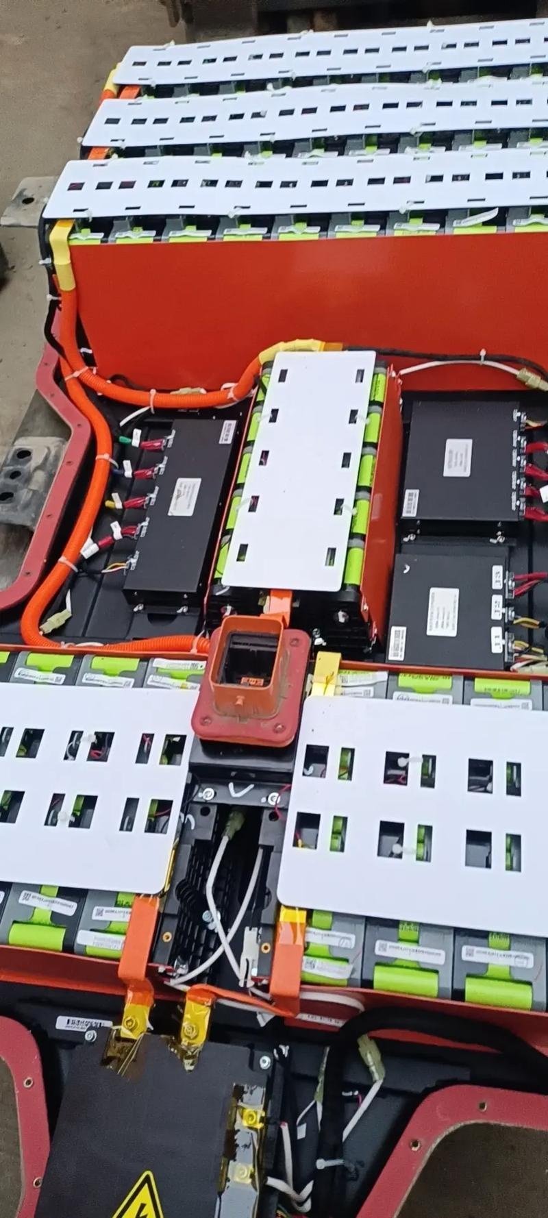 无 锡 锂电池磷酸铁锂回收 汽车底盘动力电池组 回 收 实验电池组收购