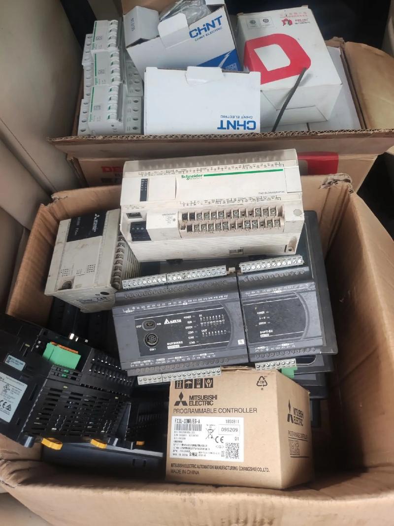 无 锡 伺服机工控设备回收 工厂半自动化设备 亿兴物资