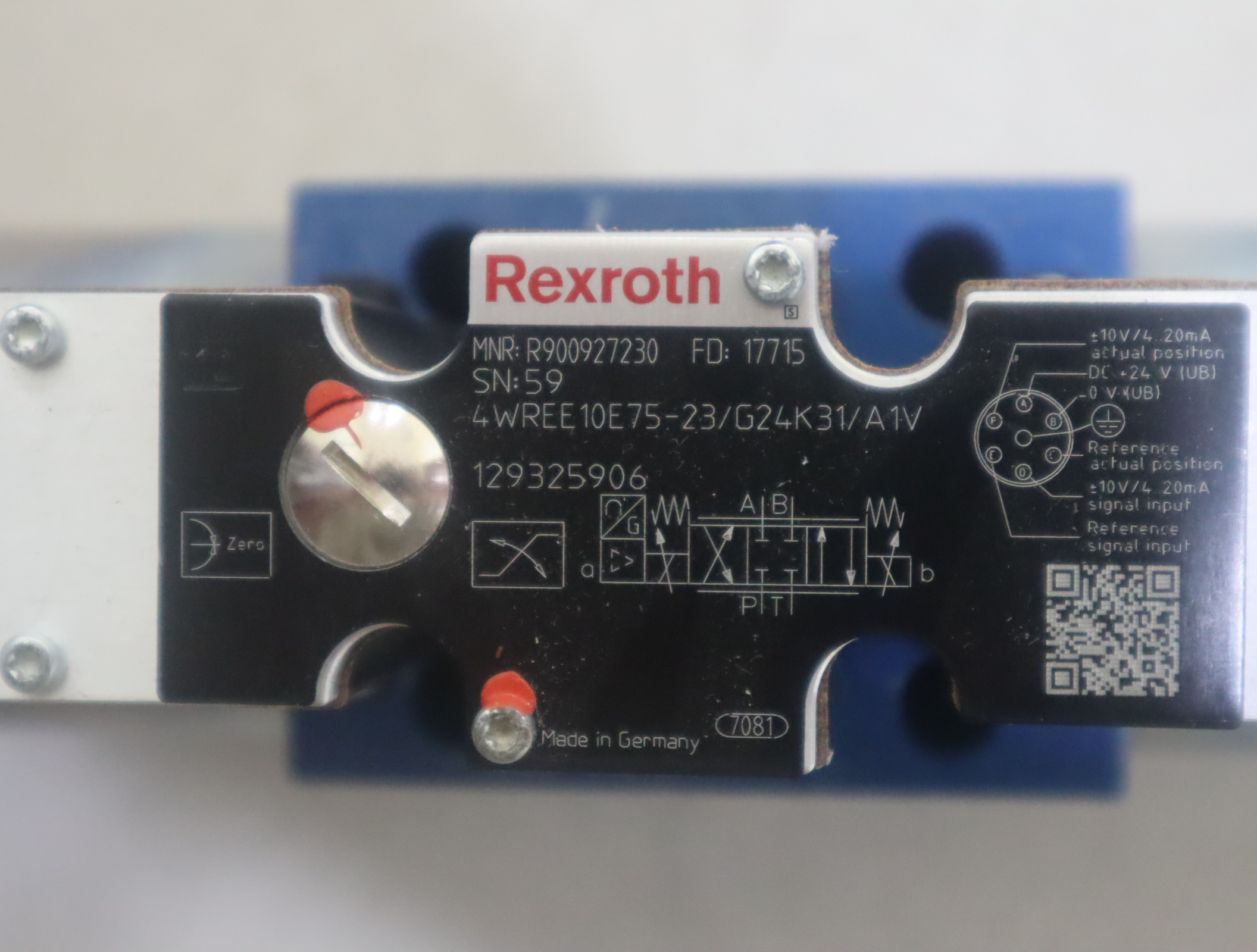 R900927230 4WREE10E75-20/G24K31/A1V 德国力士乐REXROTH比例阀