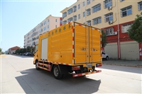 解放物料粉碎车  林业废弃物处理车的价格