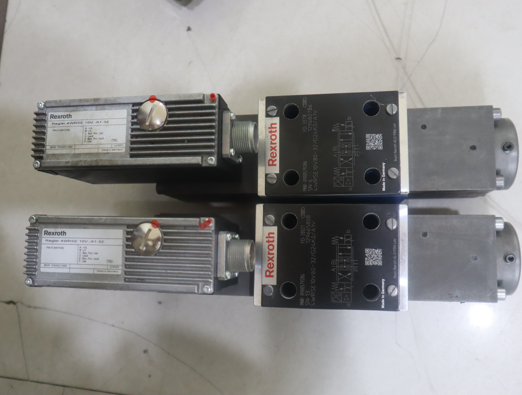 R900579286 4WRSE10V80-32/G24K0/A1V 德国力士乐REXROTH比例阀