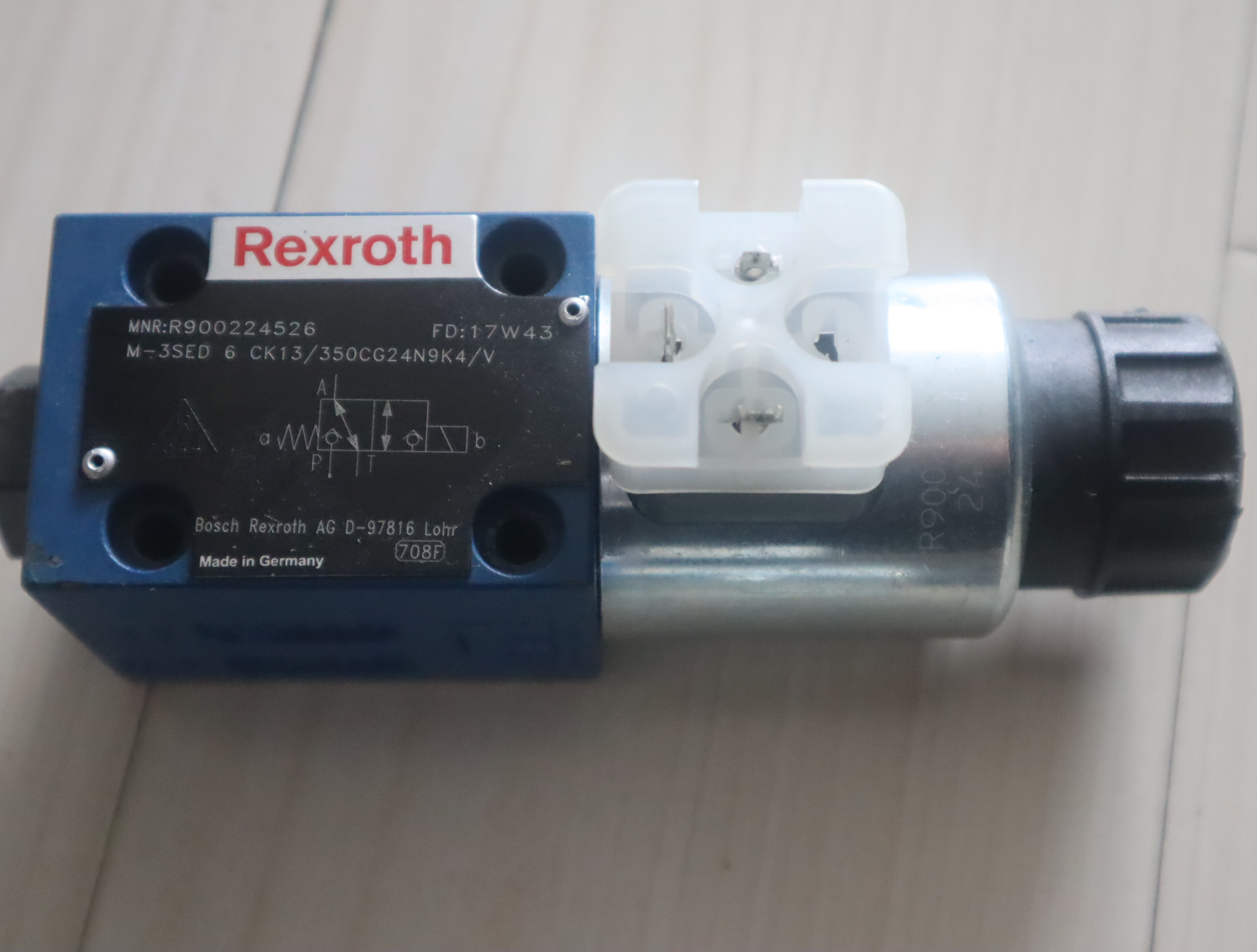 R900224526 M-3SED6CK14/350CG24N9K4/V 力士乐REXROTH电磁球阀