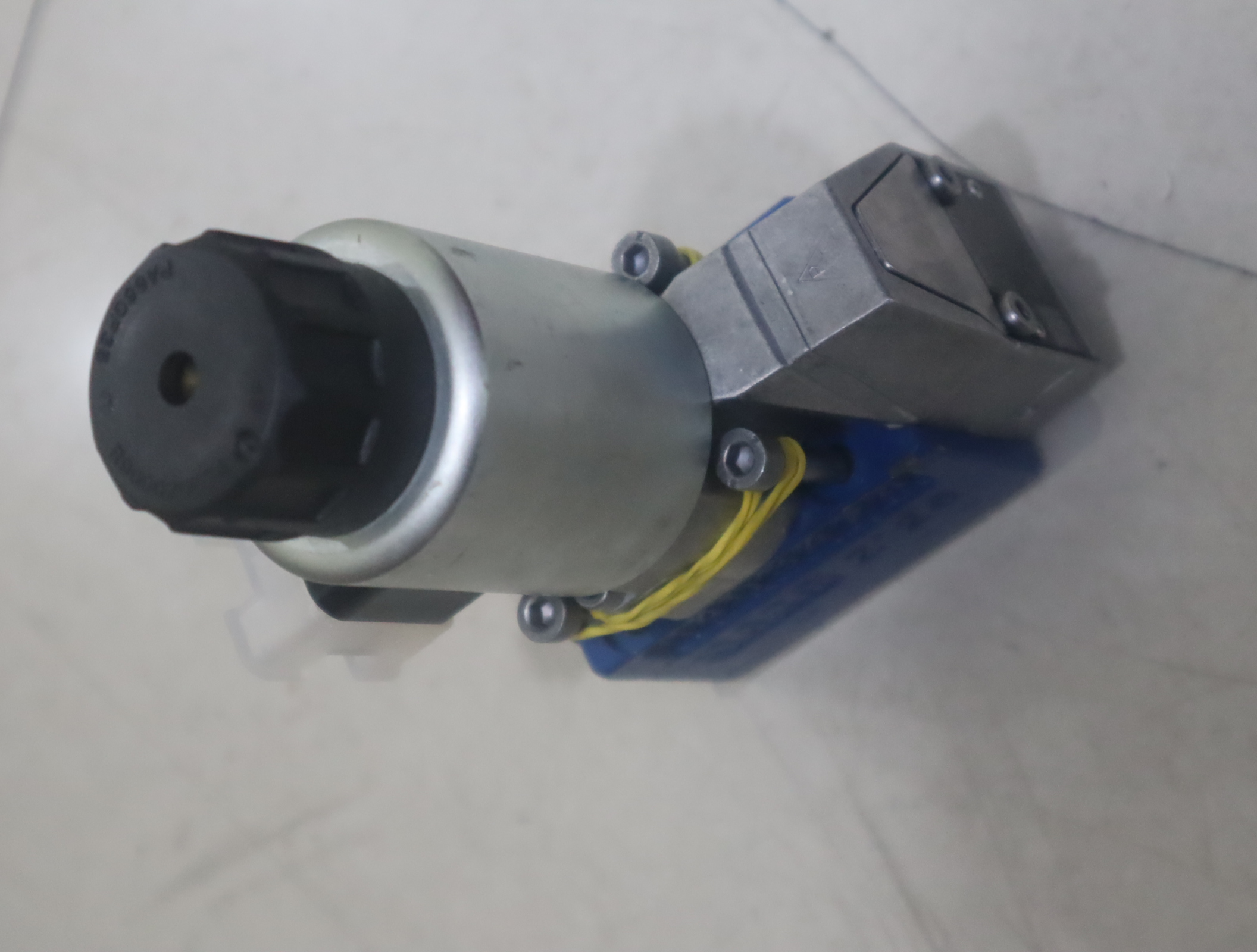 M-3SEW6U37/420MG24N9K4 R900566283 德国力士乐REXROTH电磁球阀