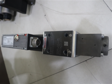 R900579286 4WRSE10V80-30/G24K0/A1V 德国力士乐REXROTH比例阀