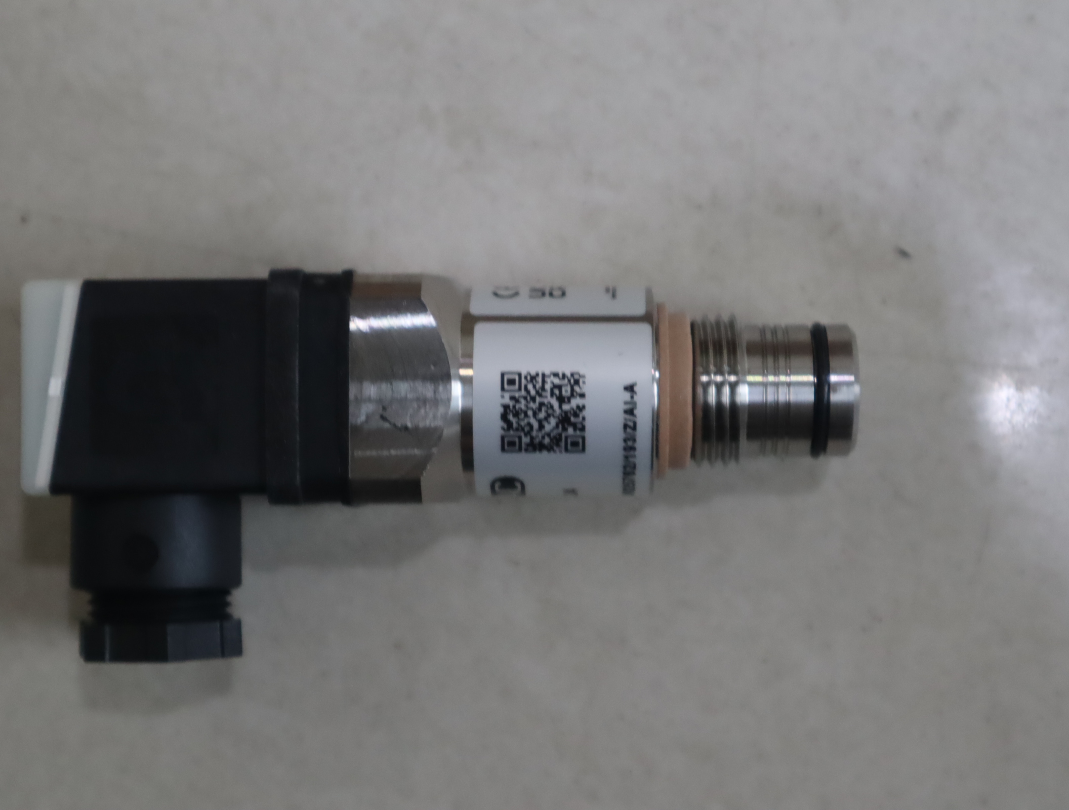 VD5.0/-L24 316885 德国贺德克HYDAC压力开关压力继电器传感器