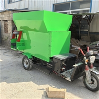 大型牧场喂料车 养殖场草料饲喂车 加厚板材撒料车