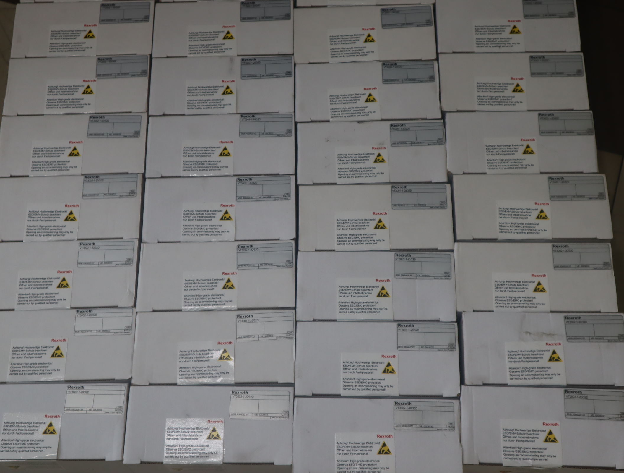 VT3002-1-20/32D VT3002-1-2X/32D R900020153 力士乐REXROTH支架