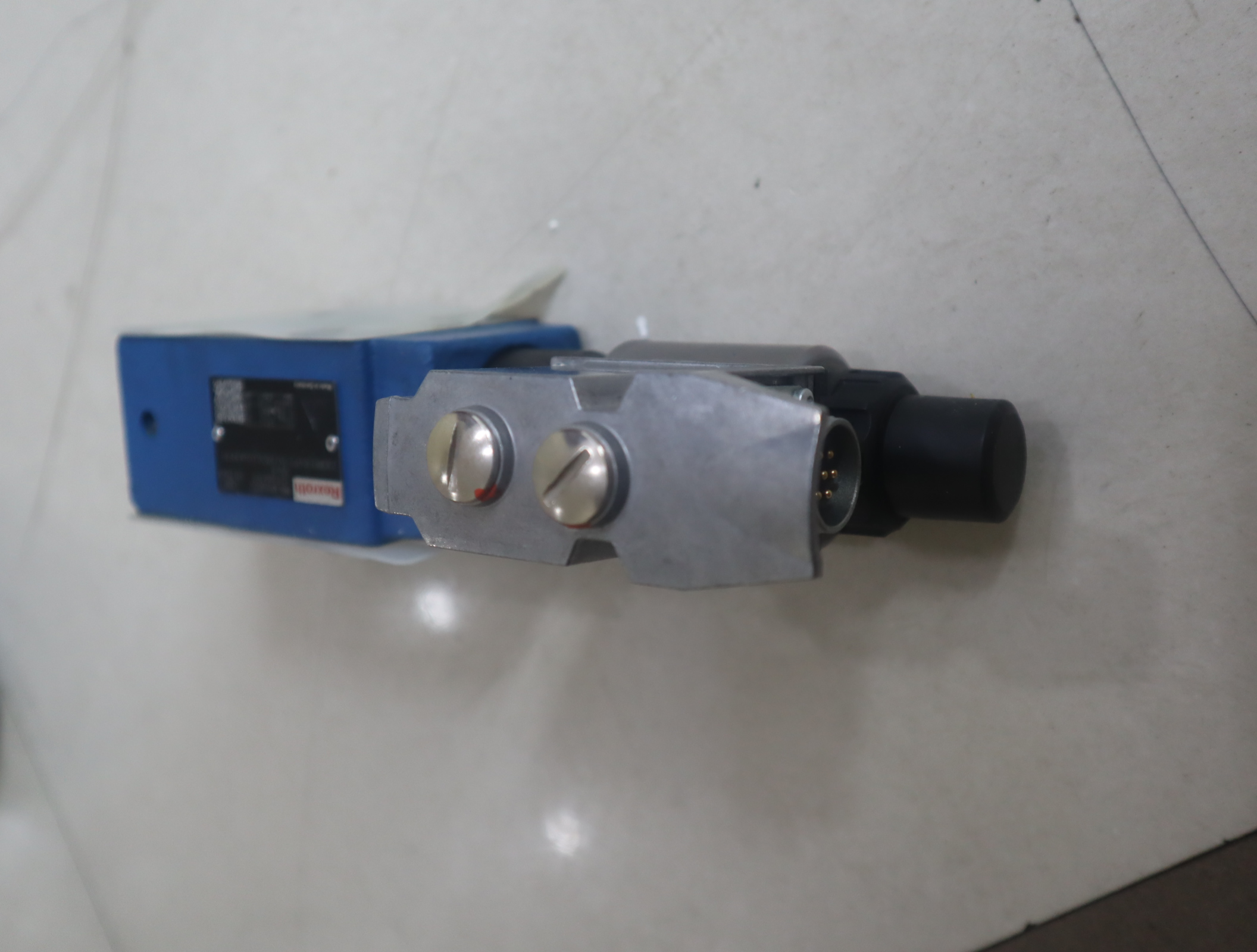 Z3DREE10VP2-10/315XLG24K31F1M R901483252 力士乐REXROTH比例阀