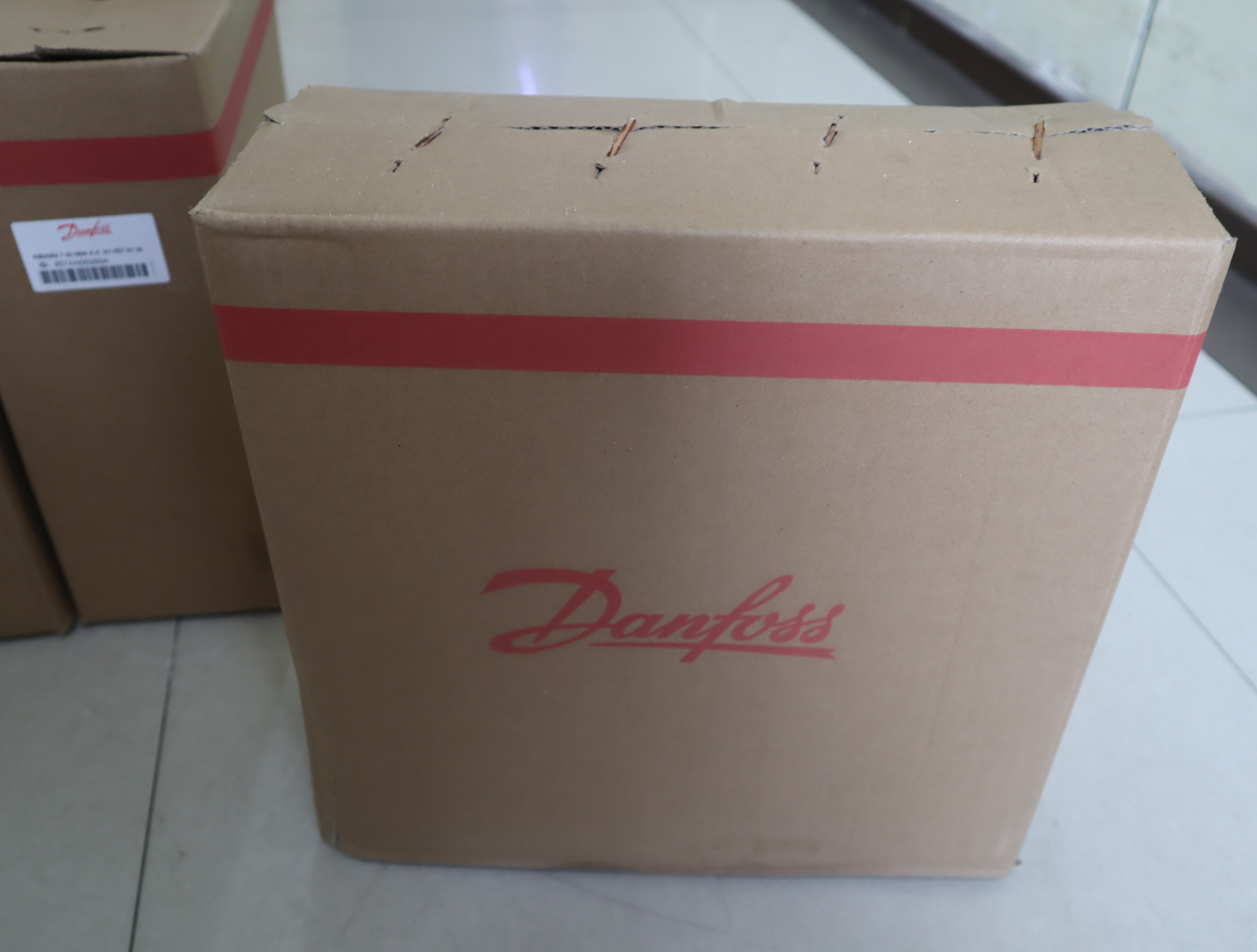 KBDG5V 7 2C 180N X H M1 PE7 H1 20 857AN00260A VICKERS DANFOSS