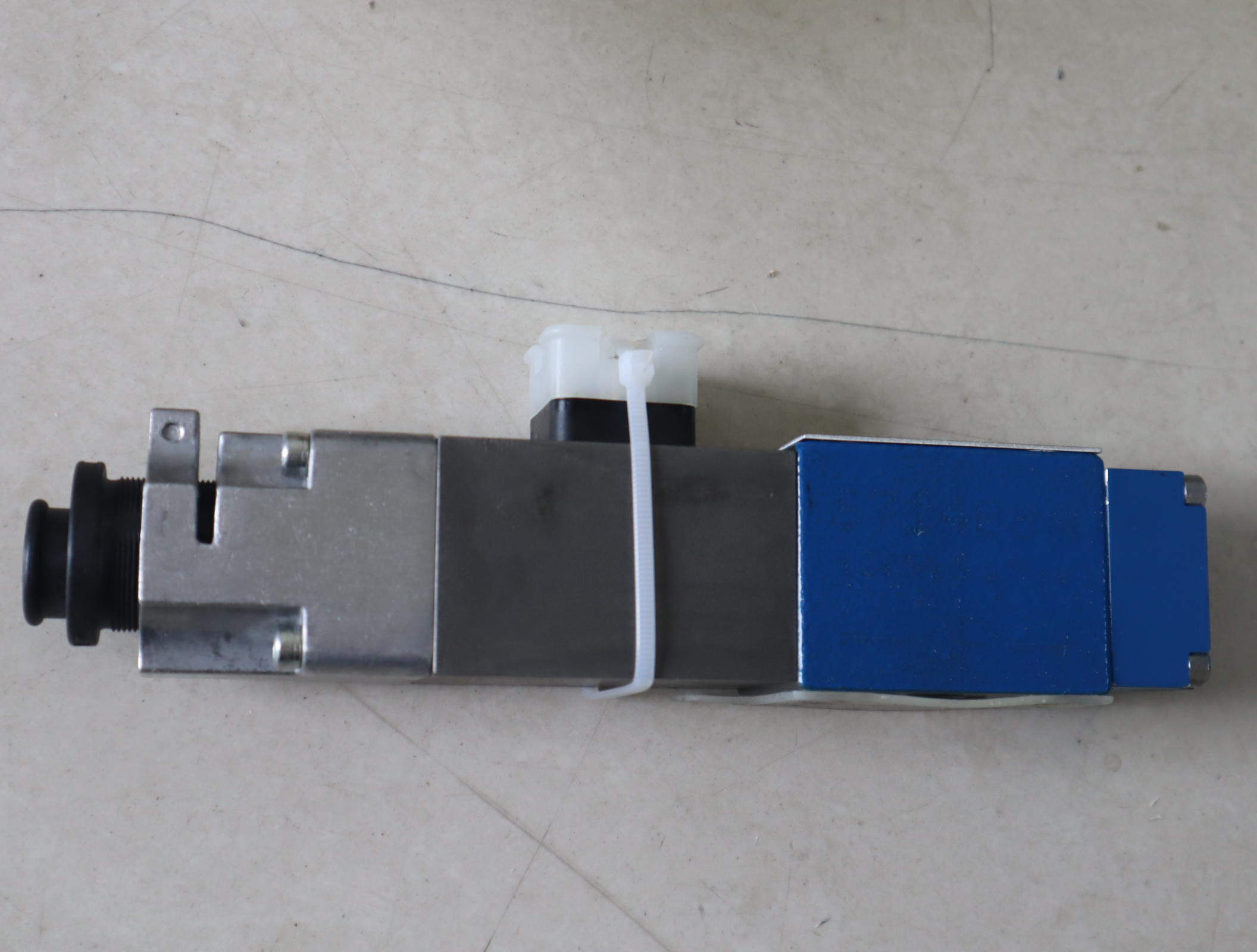 0811403117  3FREZ6B-1X/10L2G24-27Z4MM-254 力士乐REXROTH流量阀