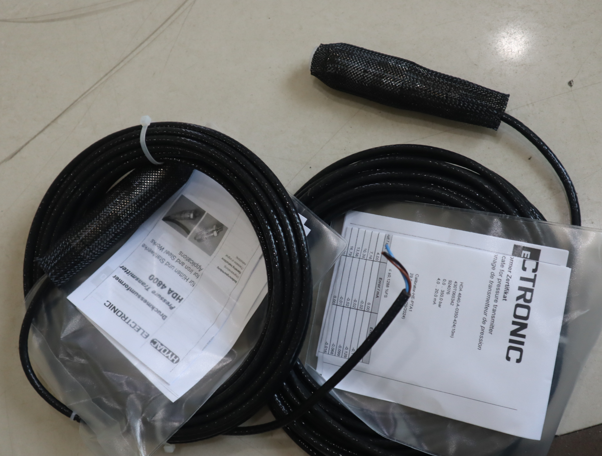 HDA4840-A-0350-42410m 924076 HYDAC贺德克压力温度传感器