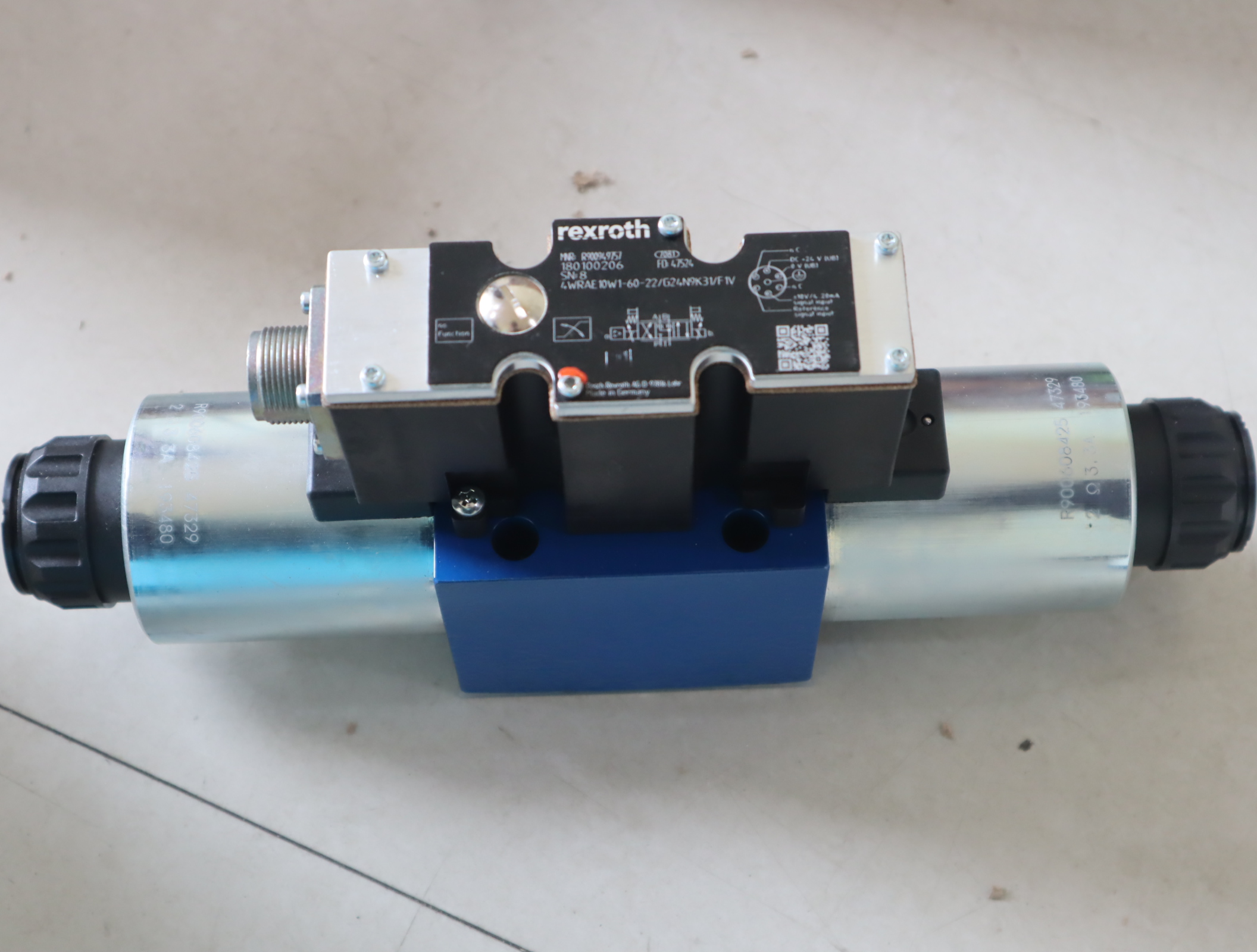 4WRAE10W1-60-22/G24N9K31/F1V R900949757 力士乐REXROTH比例阀