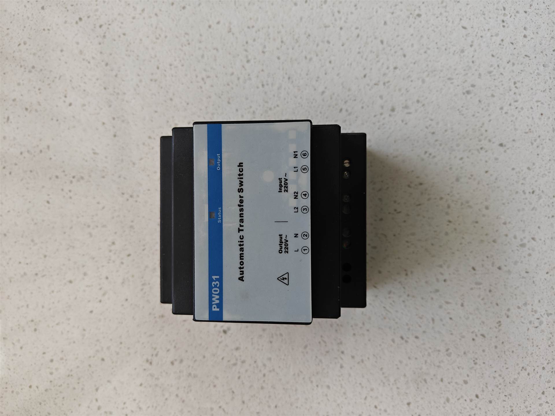 浙大中控交流切换器PW021    三折出售