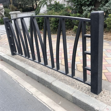 市政护栏广州学校栏杆 深圳小区别墅栅栏定做 铁艺护栏厂家供应