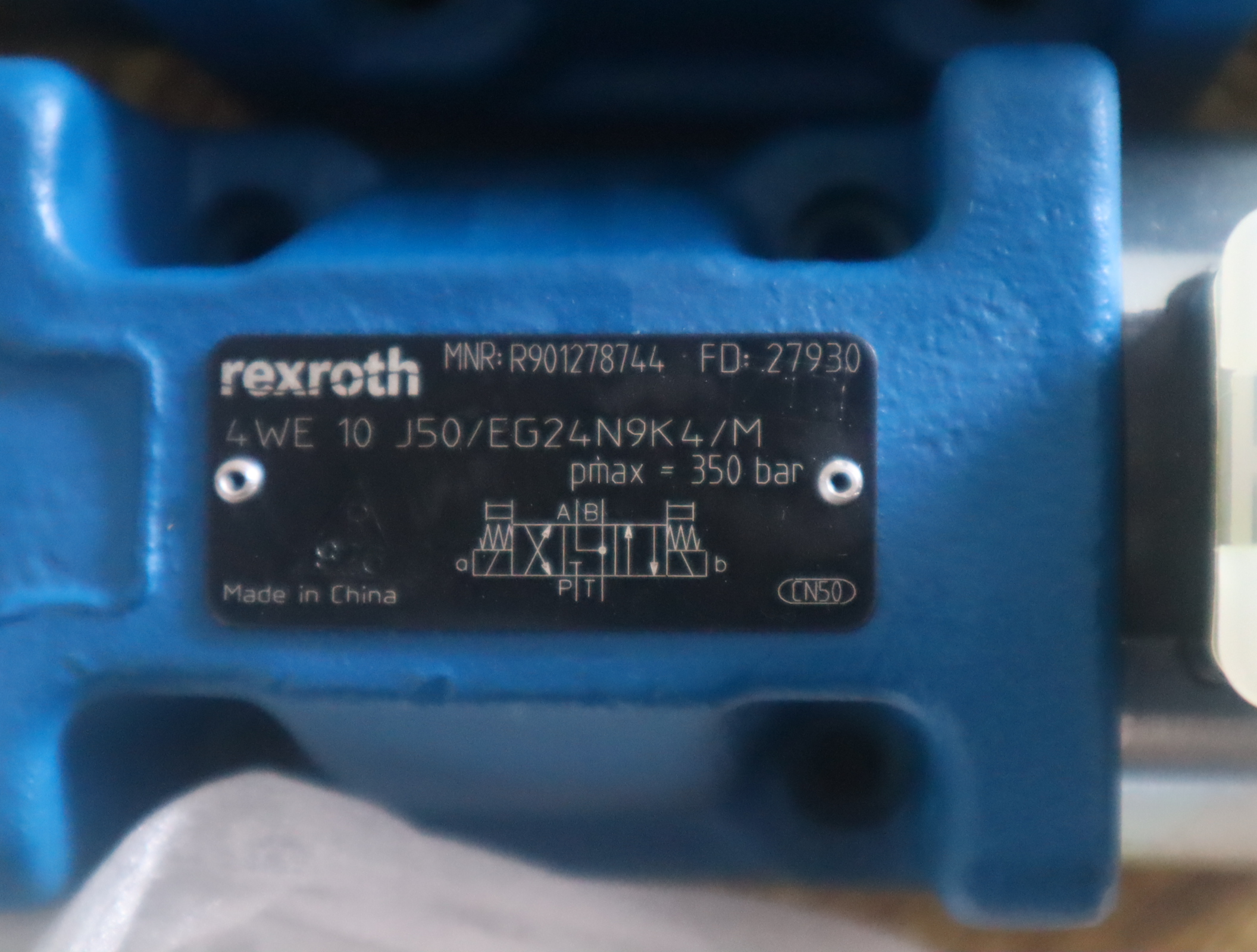 R901278744 4WE10J51/EG24N9K4/M 力士乐REXROTH电磁阀