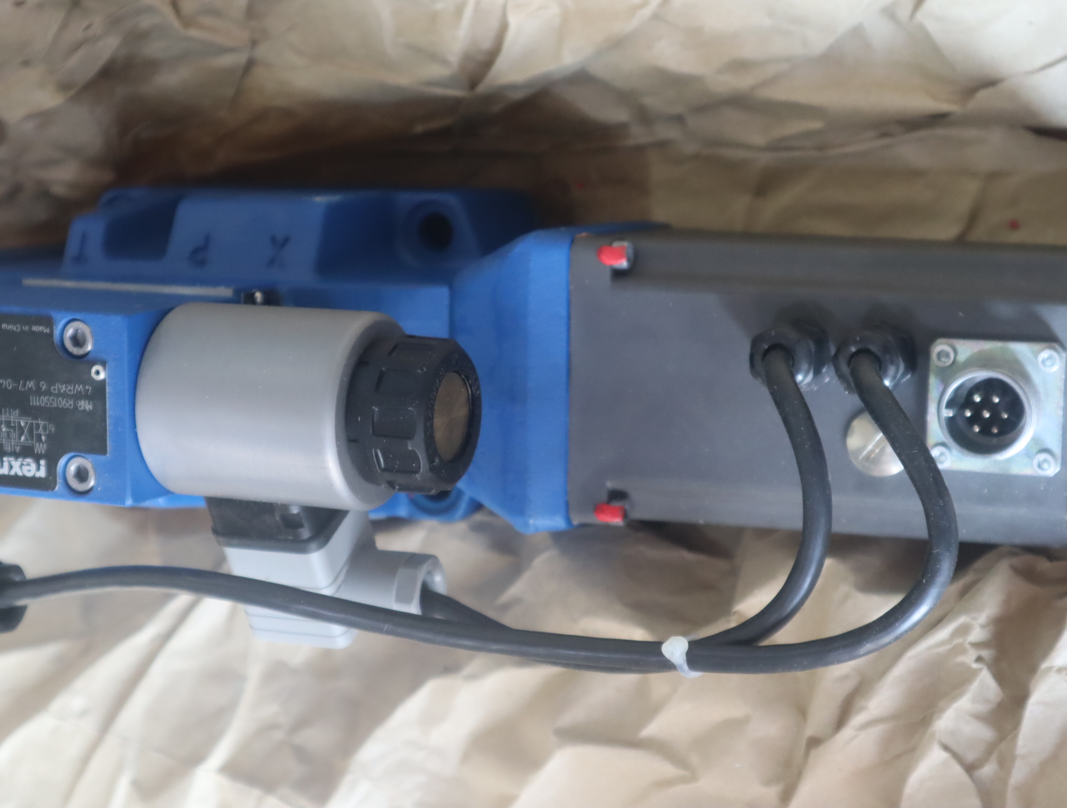 R901550111 4WRAP6W7-04-3X-G24K4/M-00 德国力士乐REXROTH先导阀