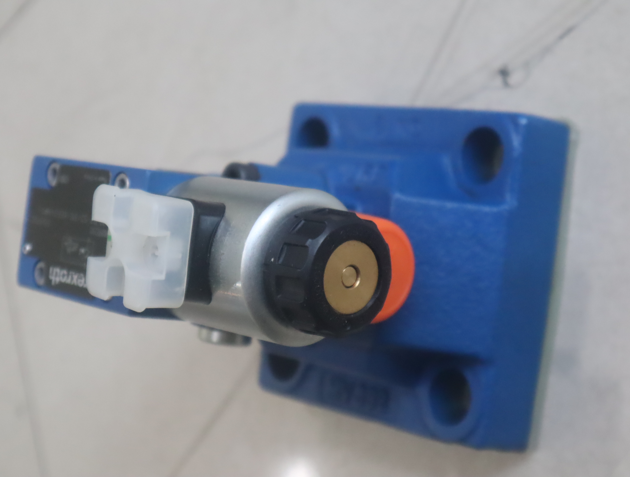 R900922311 DBW30B2-51/315-6EG24N9K4 德国力士乐REXROTH溢流阀