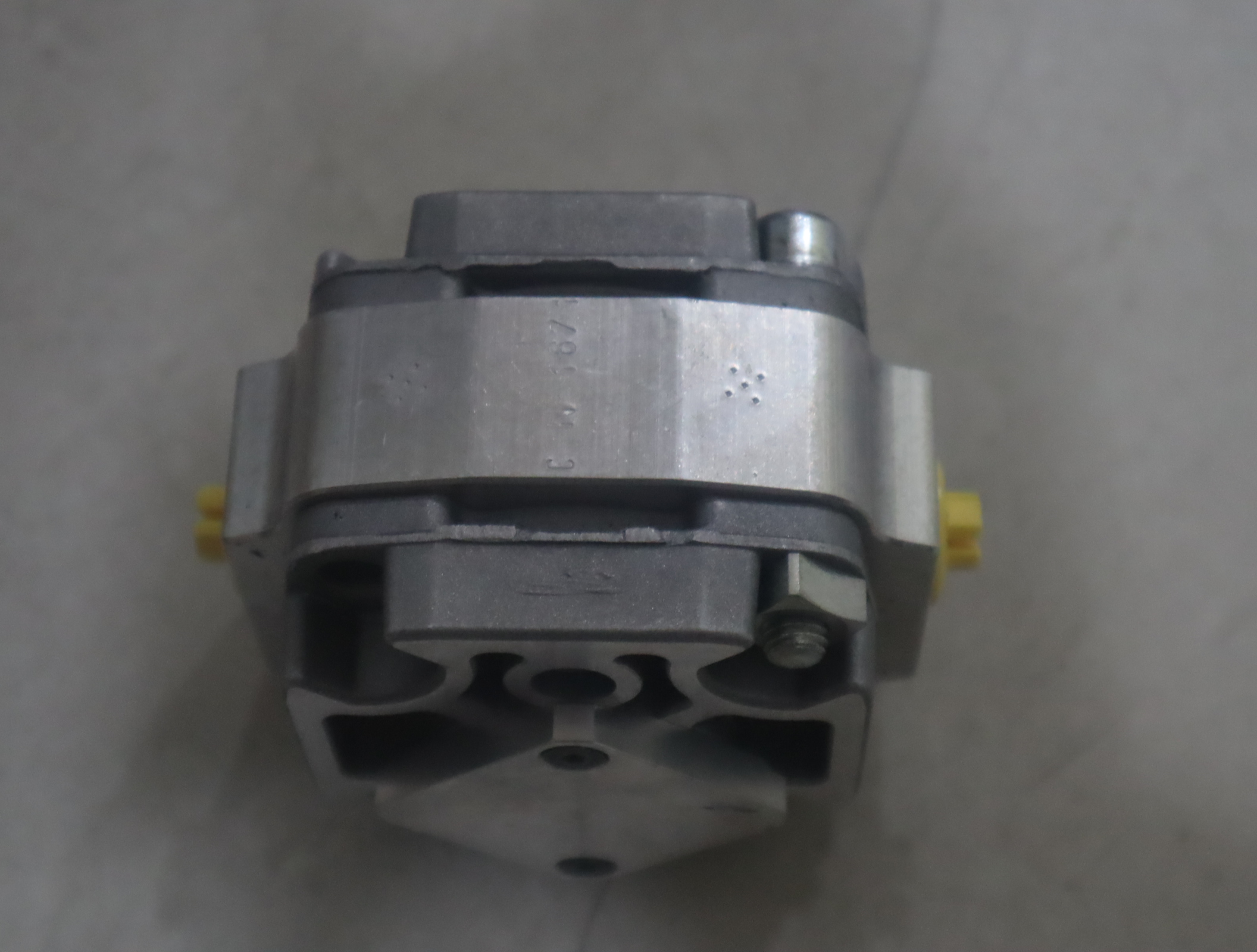 R900086166 PGF1-21/2.2RL01VM 德国力士乐REXROTH齿轮泵