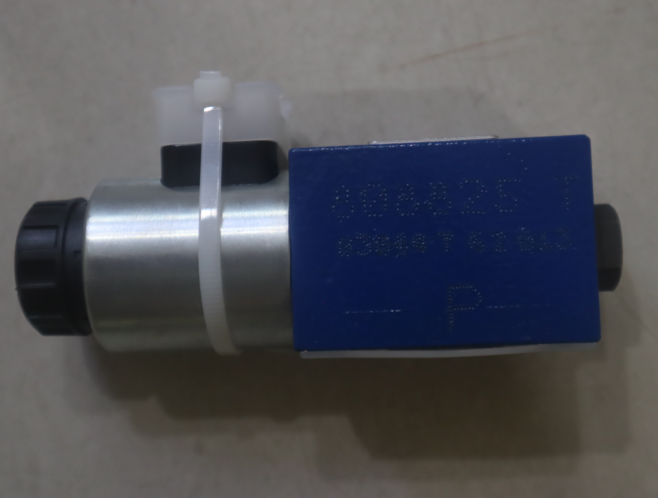 R900716173 4WE6J19A6X/EG24N9K4SO9 德国力士乐REXROTH电磁阀