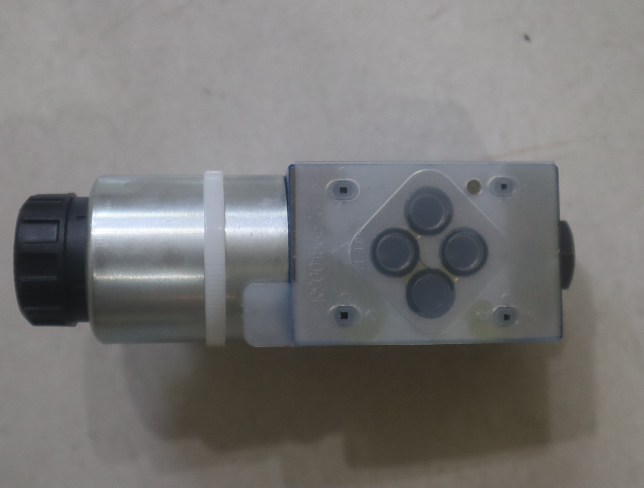 R900716173 4WE6J19A6X/EG24N9K4SO9 德国力士乐REXROTH电磁阀