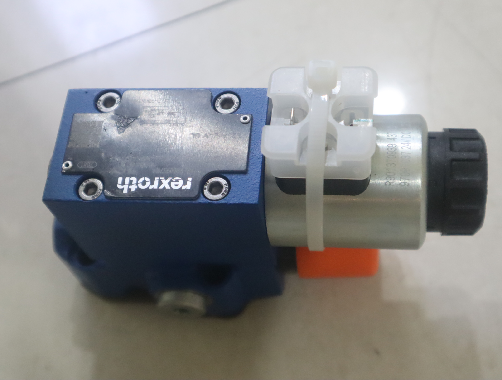 R900957101 DBWCB2-53/315-6EG24N9K4SO187 力士乐REXROTH溢流阀