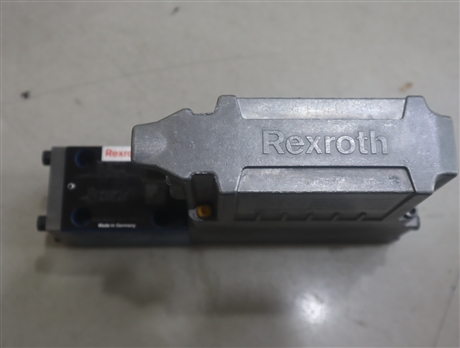 R901382315 4WRPEH6C3B40L-3X/M/24A1 德国力士乐REXROTH比例阀