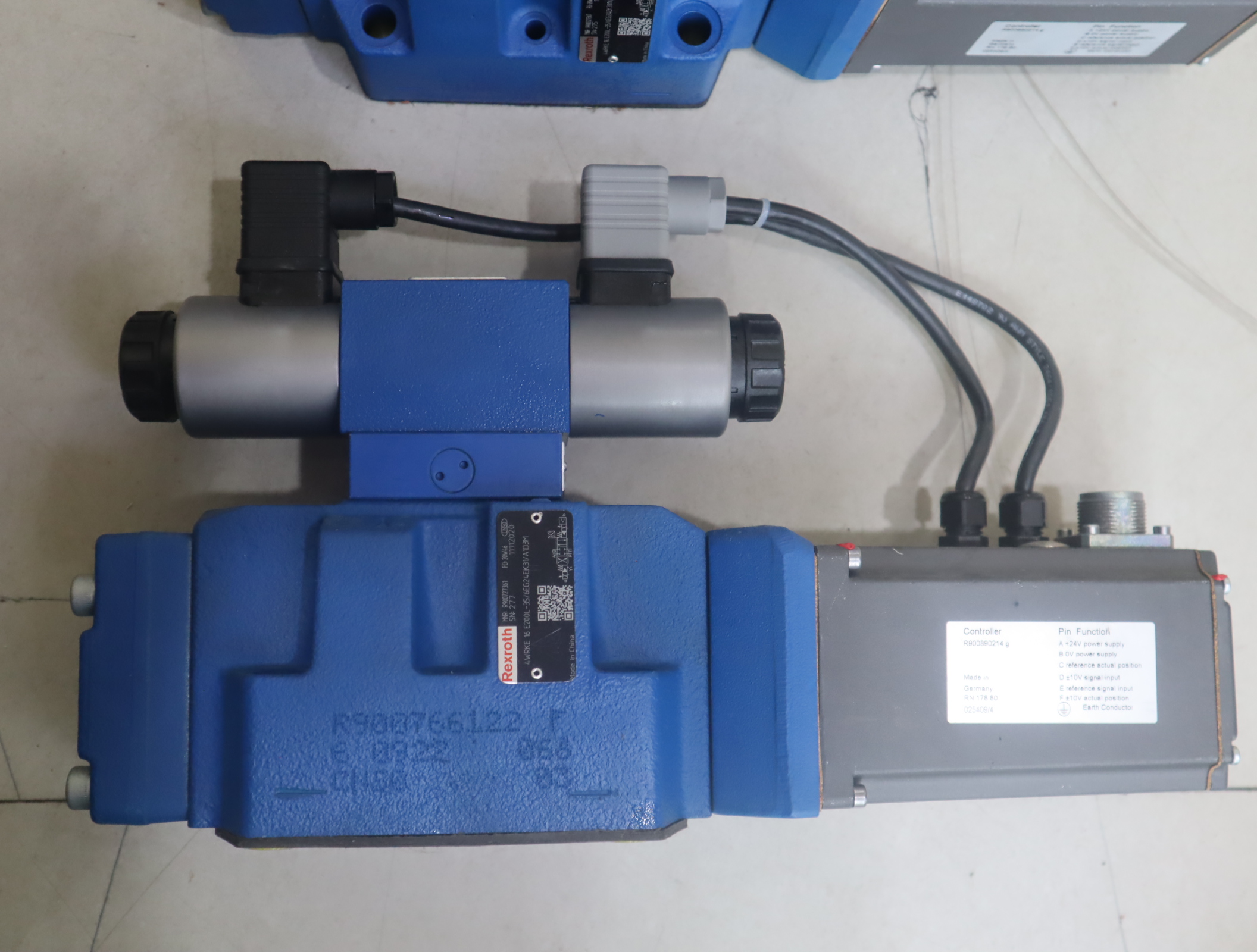 R900727361 4WRKE16E200L-3X/6EG24EK31/A1D3M 力士乐REXROTH