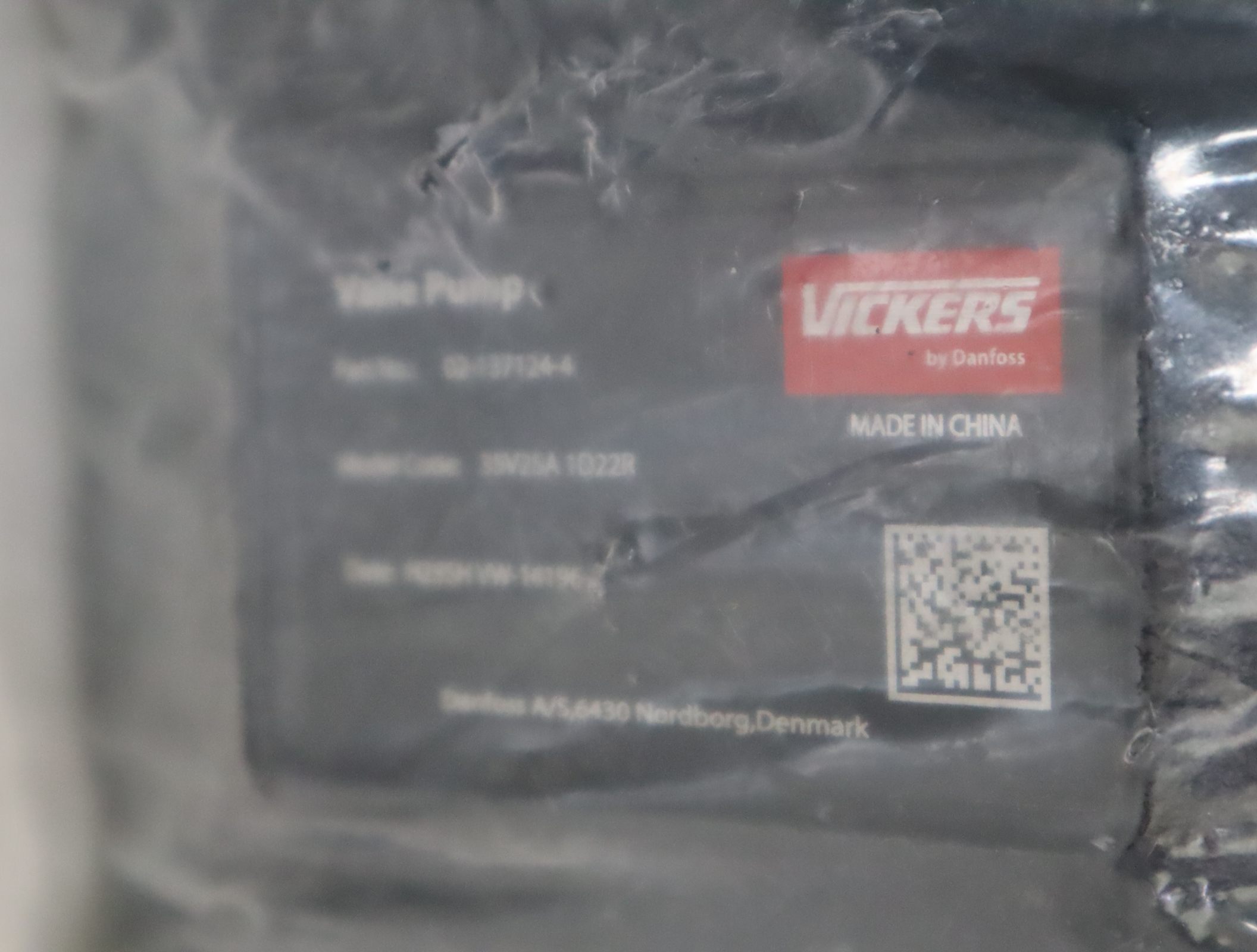 35V25A1D22R 02-137124-4 美国威格士VICKERS丹佛斯DANFOSS 叶片泵