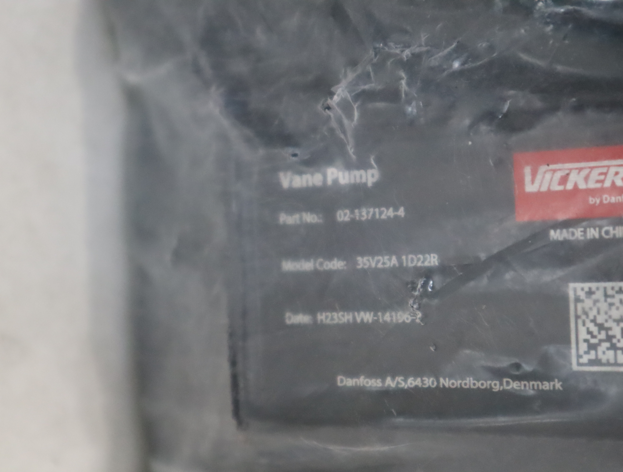 35V25A1D22R 02-137124-4 美国威格士VICKERS丹佛斯DANFOSS 叶片泵