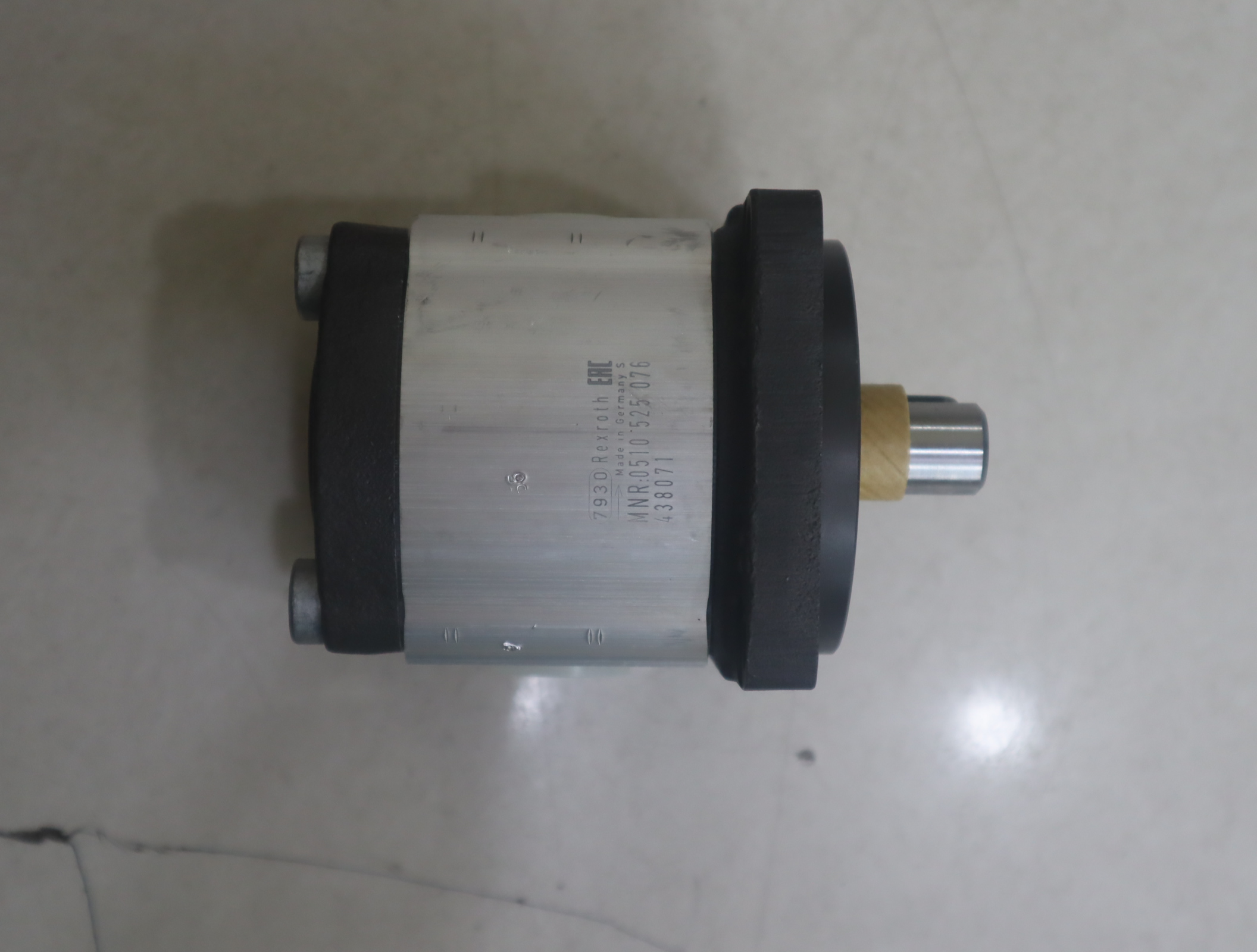 0510525076  AZPF-11-011RAB01MB 德国力士乐REXROTH齿轮泵