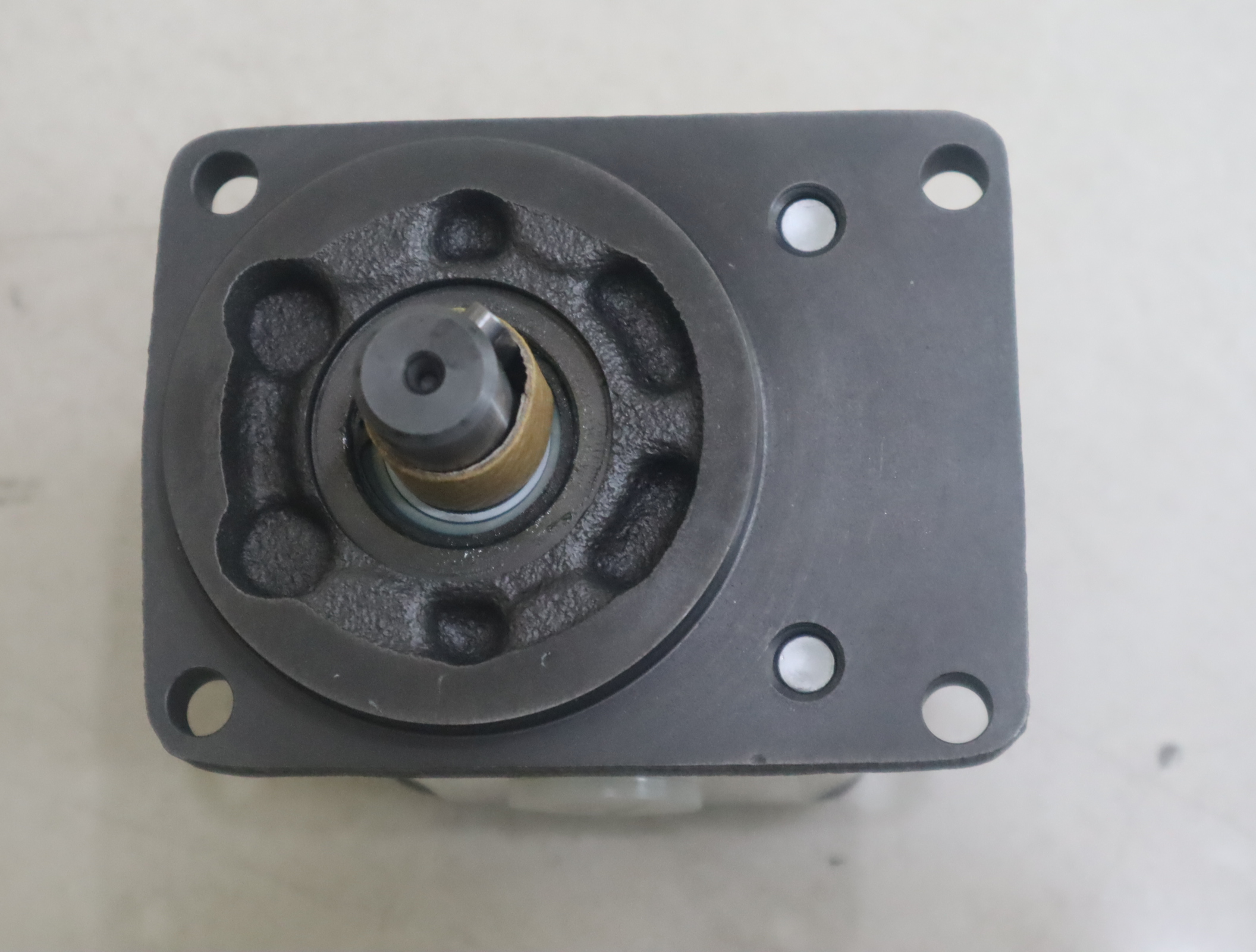 0510525076  AZPF-11-011RAB01MB 德国力士乐REXROTH齿轮泵