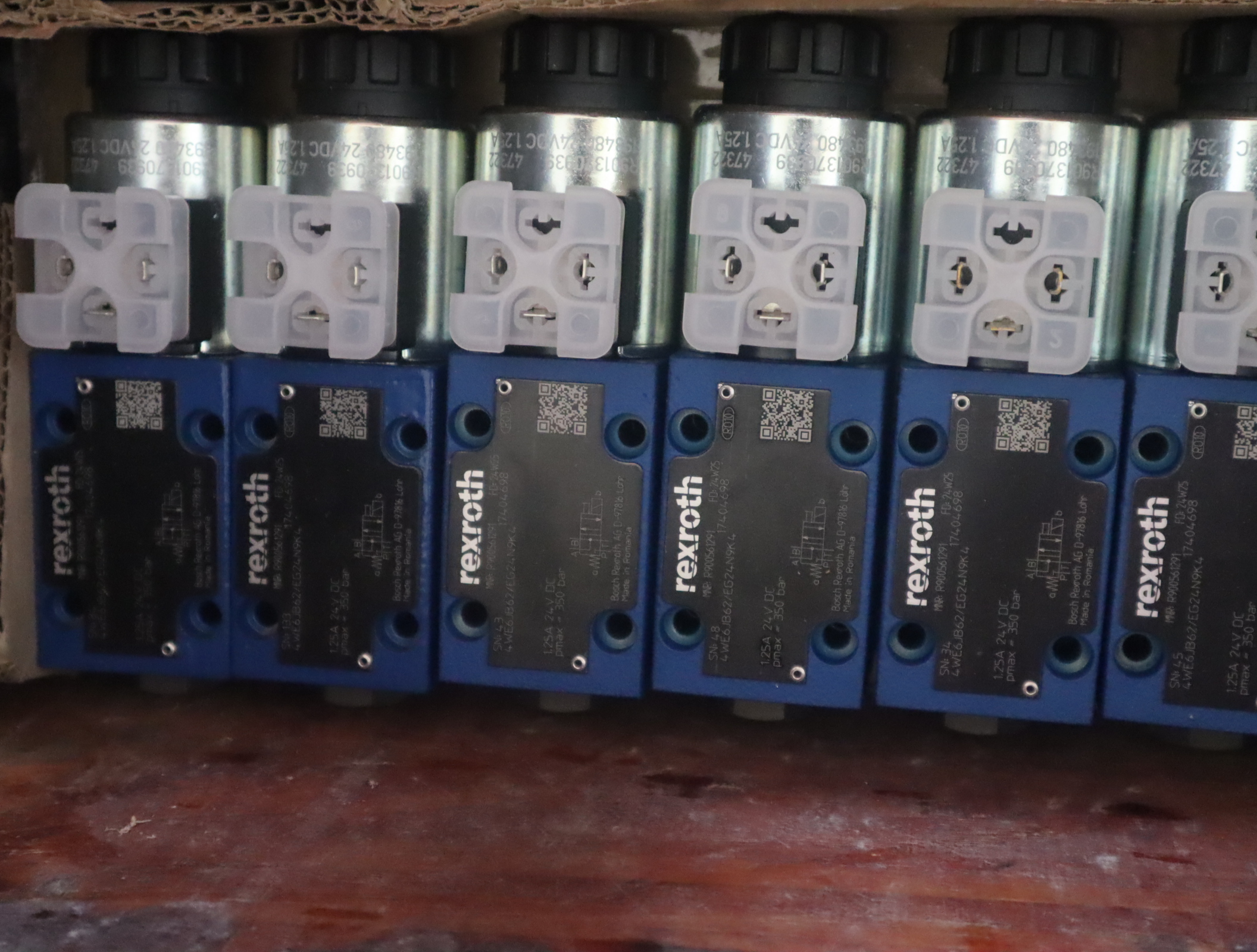 R900561291 4WE6JB62/EG24N9K4 力士乐REXROTH阀