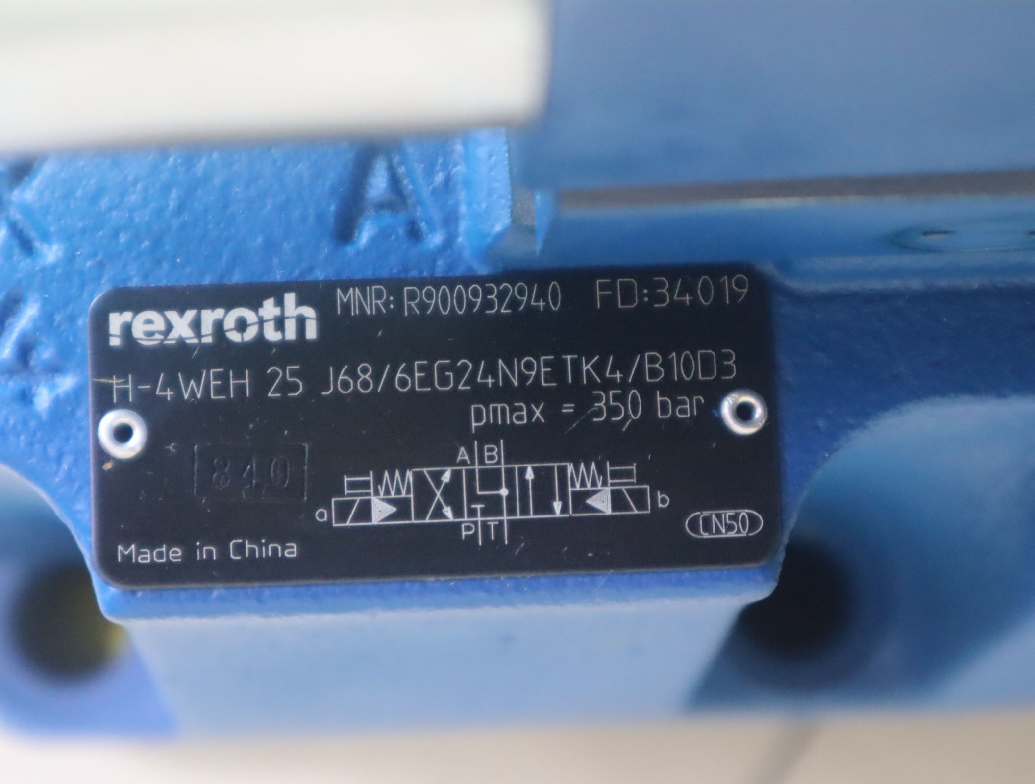 H-4WEH25J68/6EG24N9ETK4/B10D3 R900932940 力士乐REXROTH