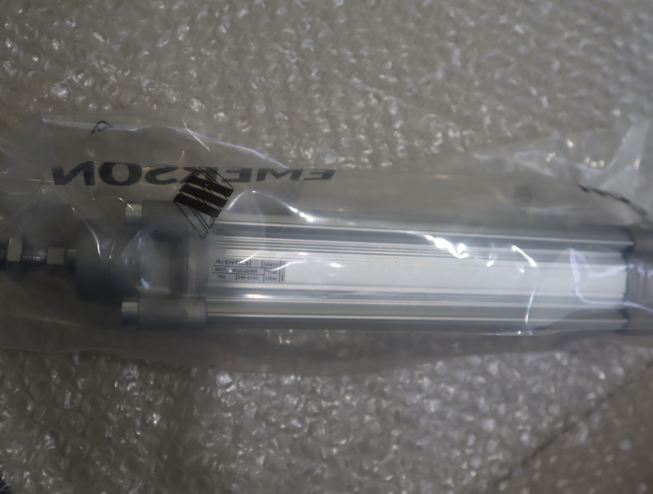 0822121006 040-0160 德国安沃驰AVENTICS气缸0822121006