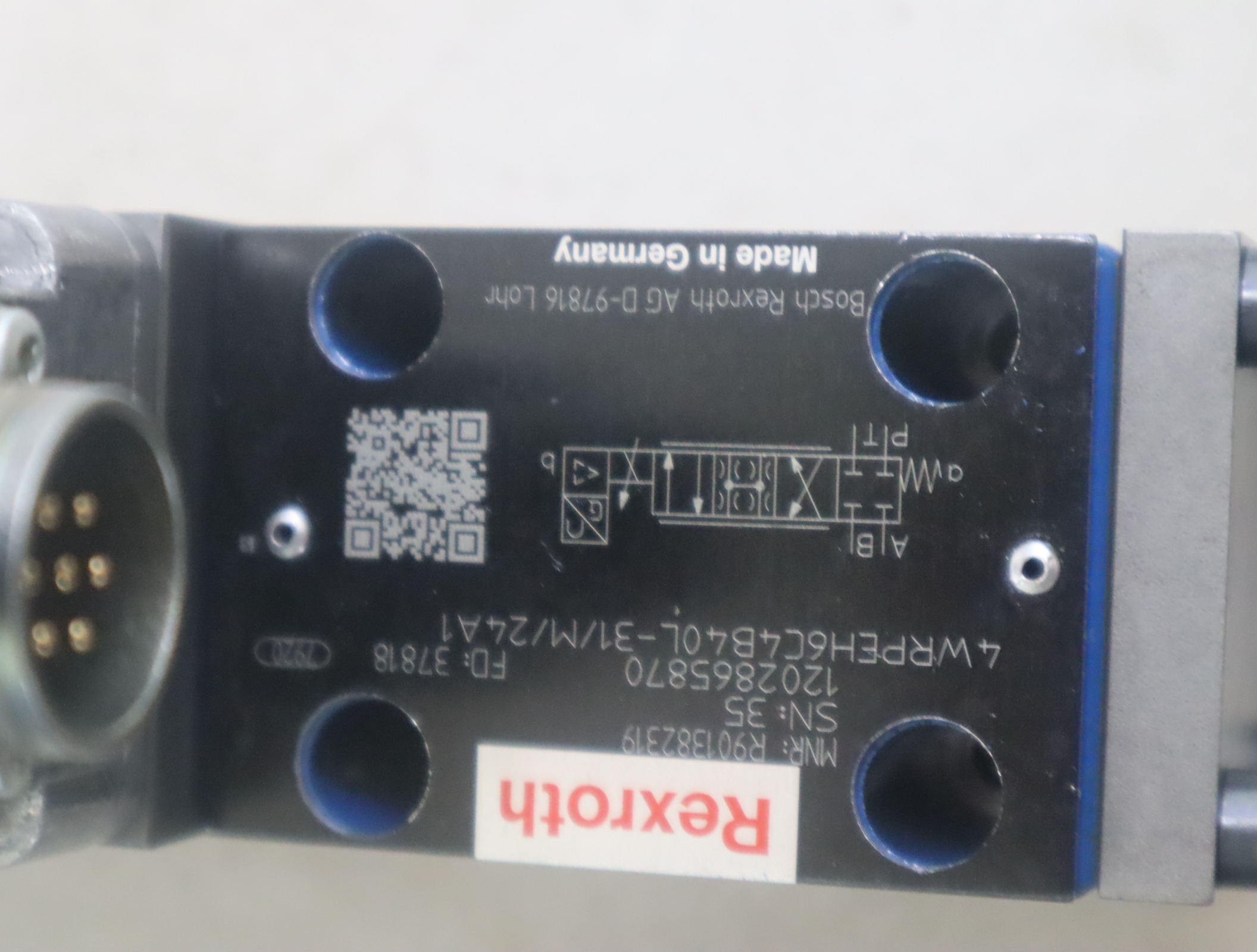 R901382319 4WRPEH6C4B40L-30/M/24A1 力士乐REXROTH比例阀