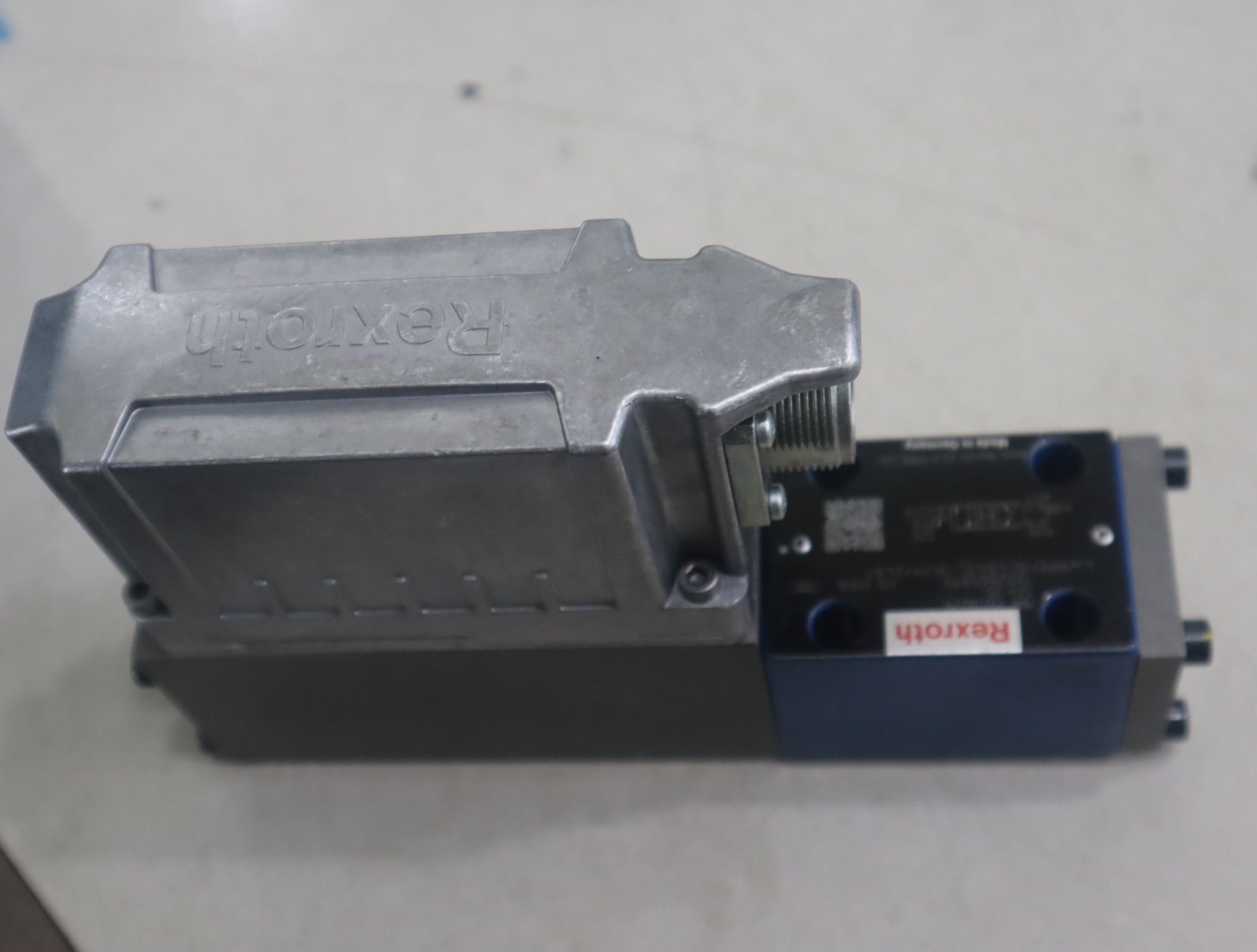 R901382319 4WRPEH6C4B40L-30/M/24A1 力士乐REXROTH比例阀