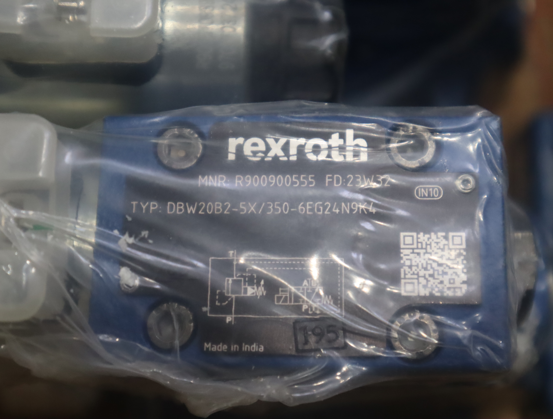 R900900555 DBW20B2-5X/350-6EG24N9K4 德国力士乐REXROTH溢流阀