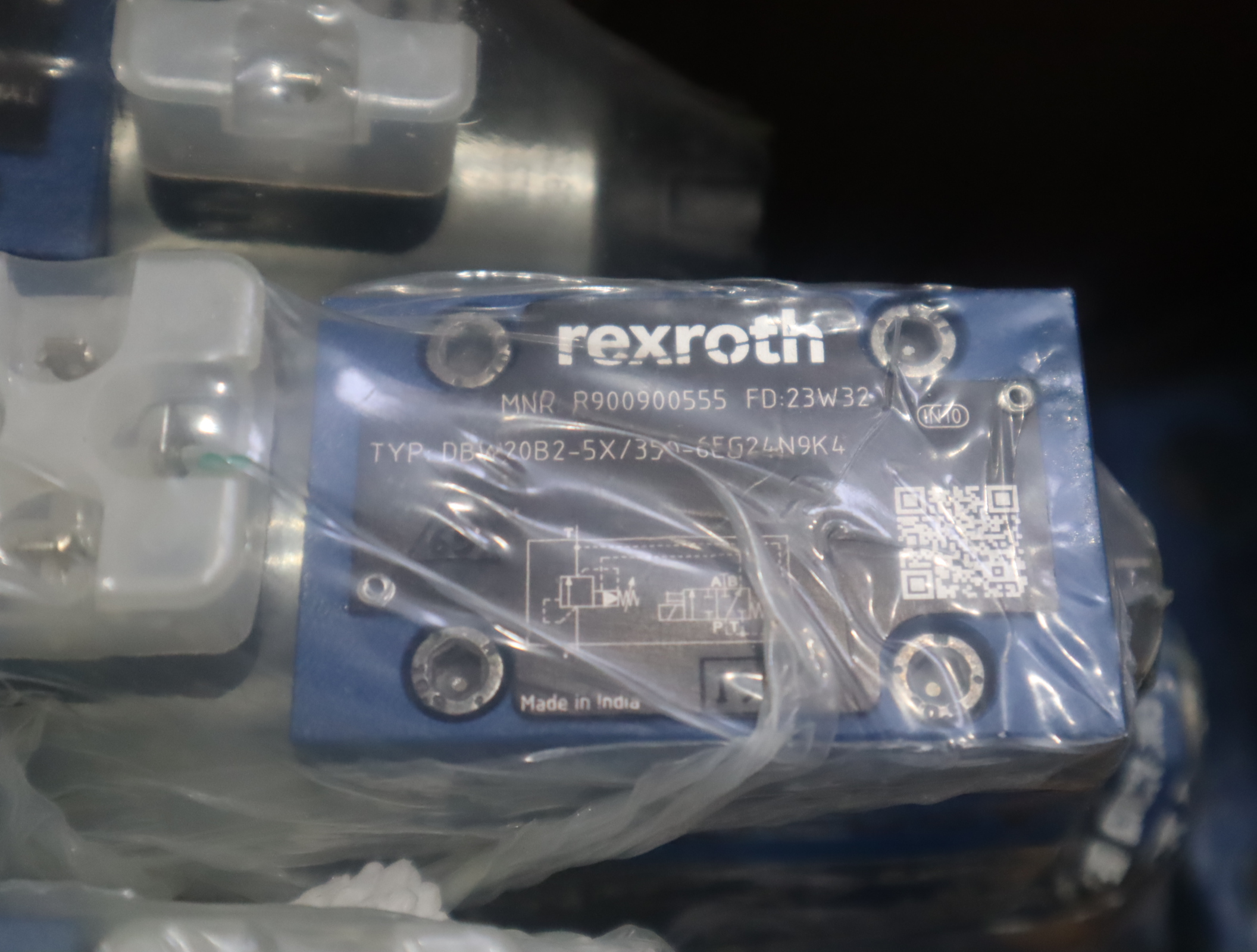 R900900555 DBW20B2-5X/350-6EG24N9K4 德国力士乐REXROTH溢流阀