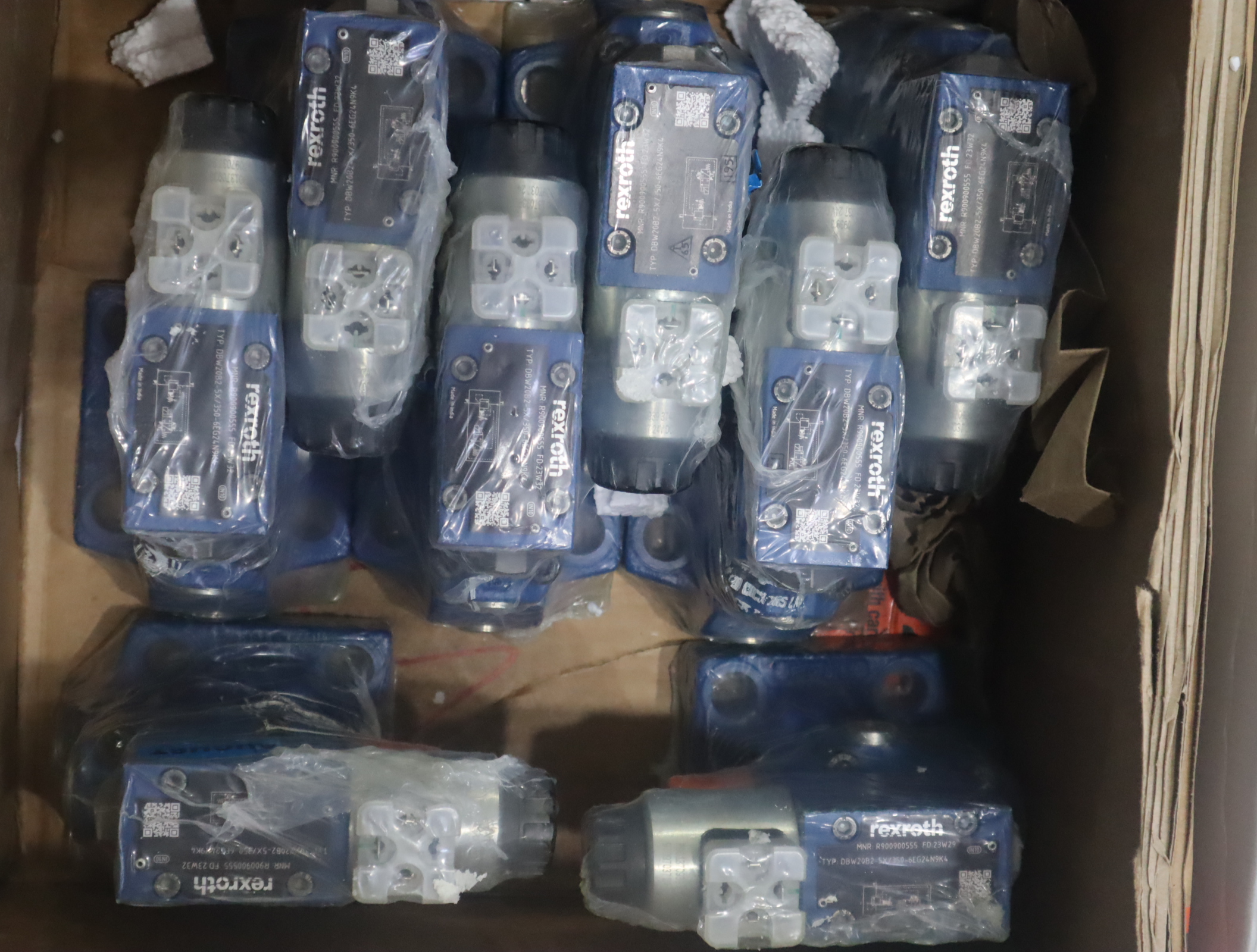 R900900555 DBW20B2-5X/350-6EG24N9K4 德国力士乐REXROTH溢流阀