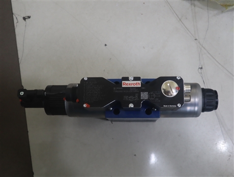 R901236928 4WREQ10Q5-50-24/V5A-24PF60 德国力士乐REXROTH比例阀
